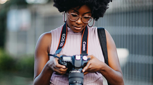 Mastering the Art of Street Photography as a Woman